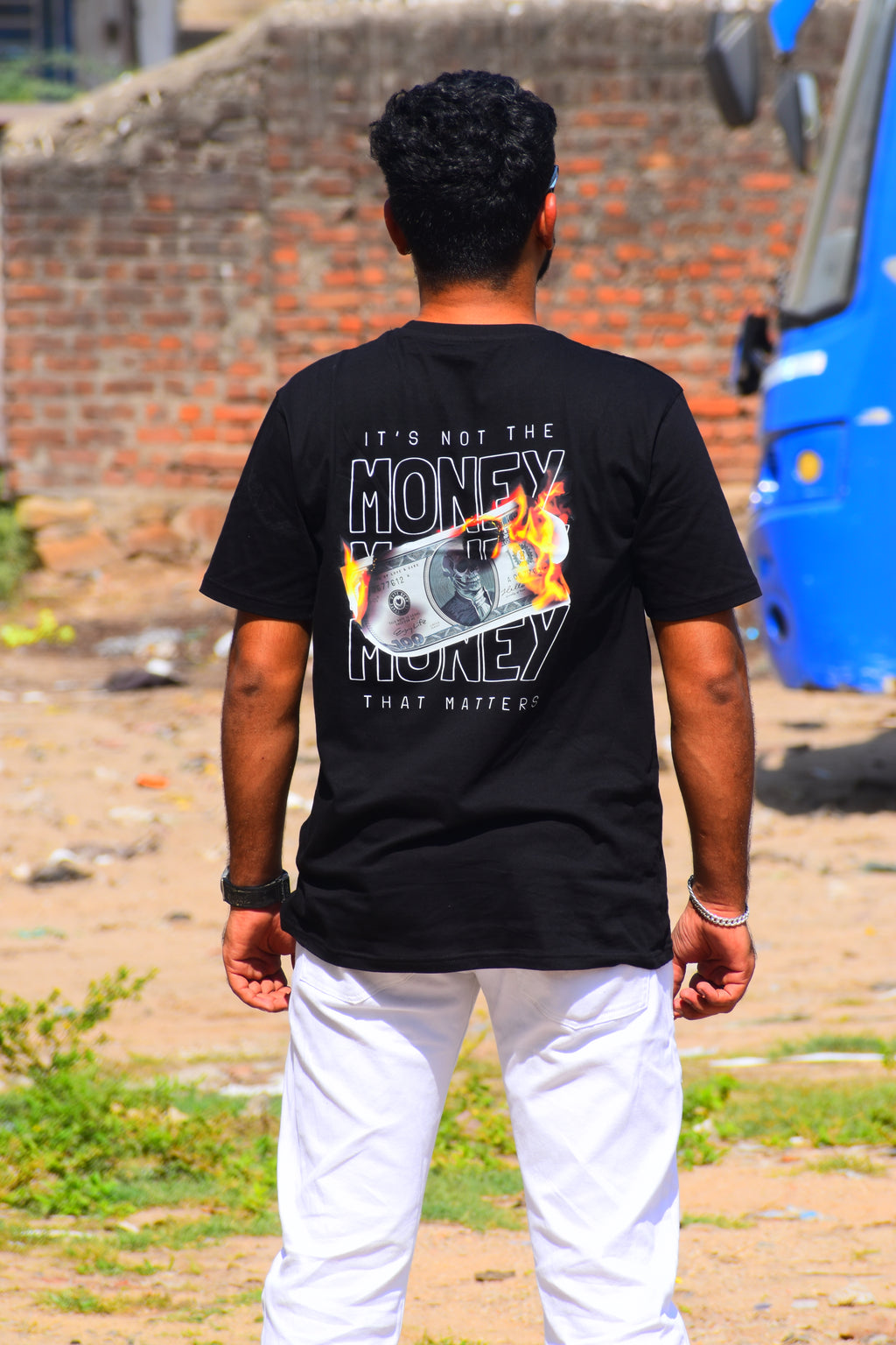 REGULAR FIT 100% COTTON