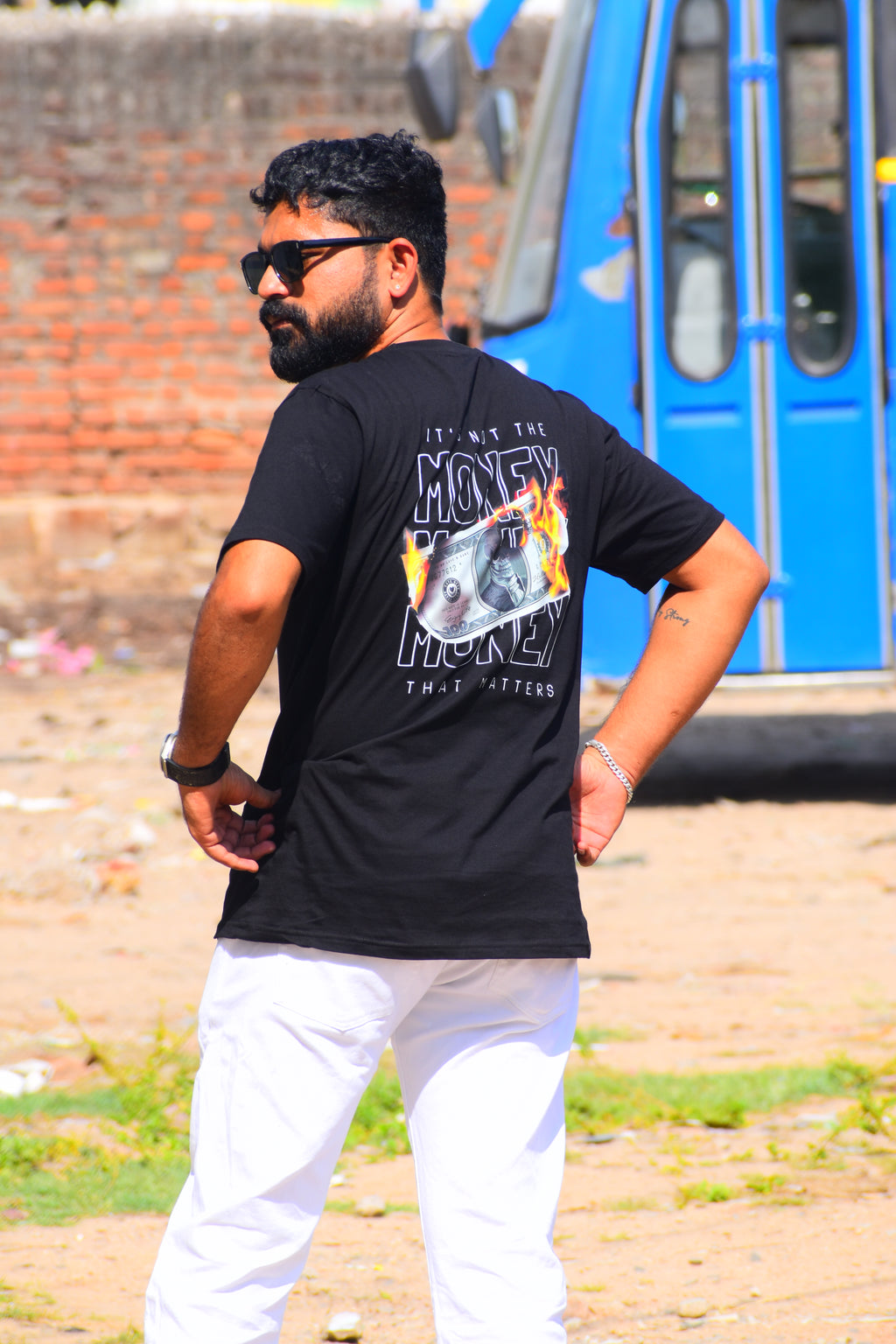 REGULAR FIT 100% COTTON